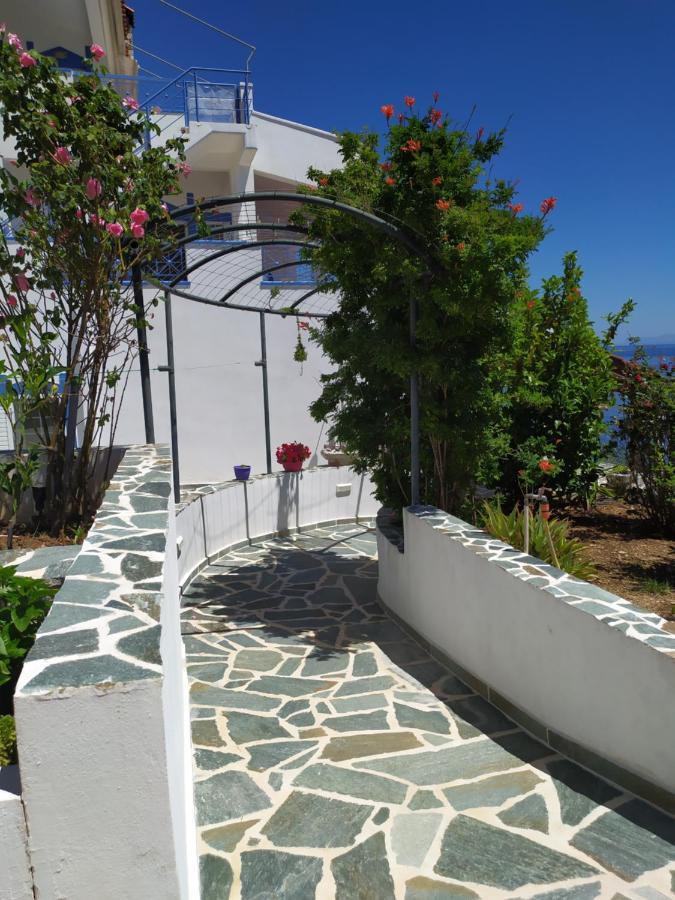 Korasida Blue Coast Apartment Akhladherí Екстериор снимка