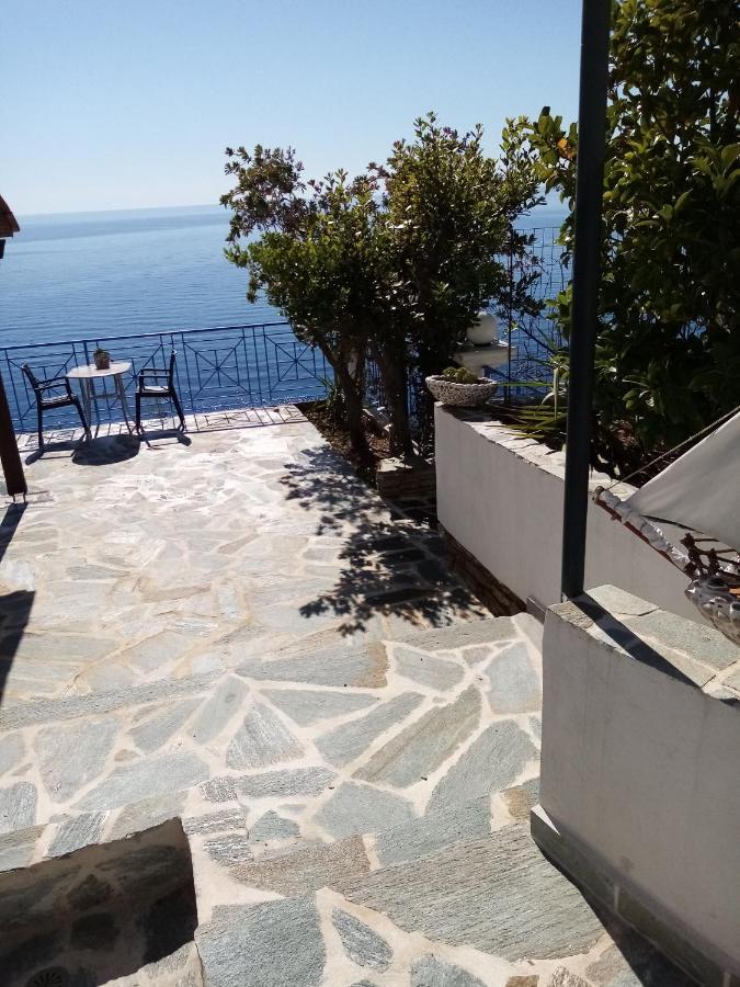Korasida Blue Coast Apartment Akhladherí Екстериор снимка