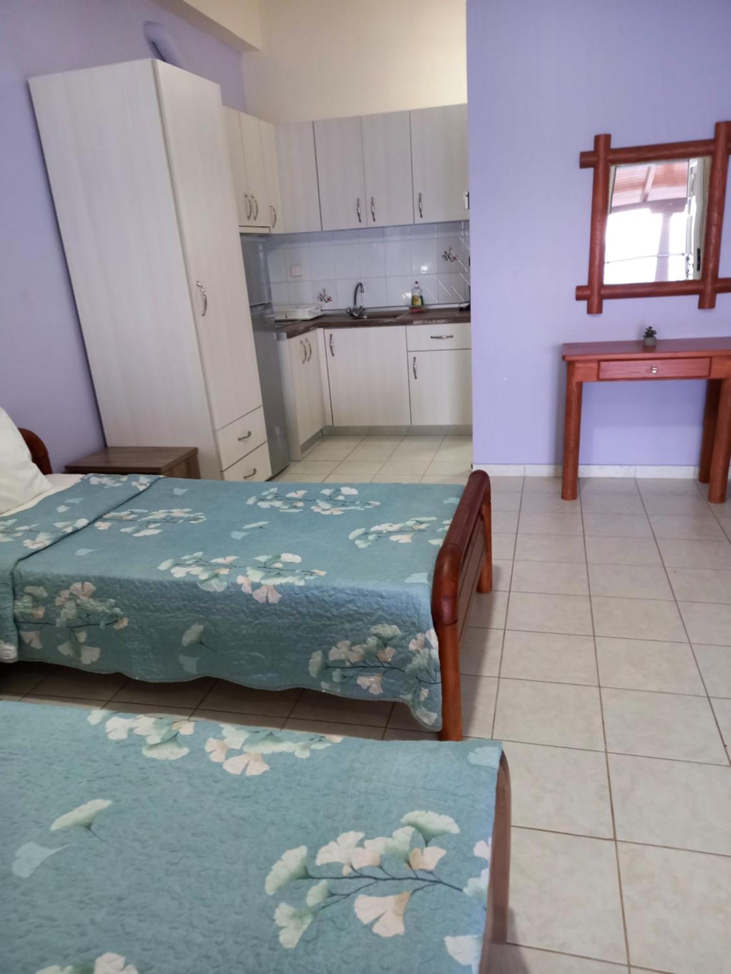 Korasida Blue Coast Apartment Akhladherí Екстериор снимка